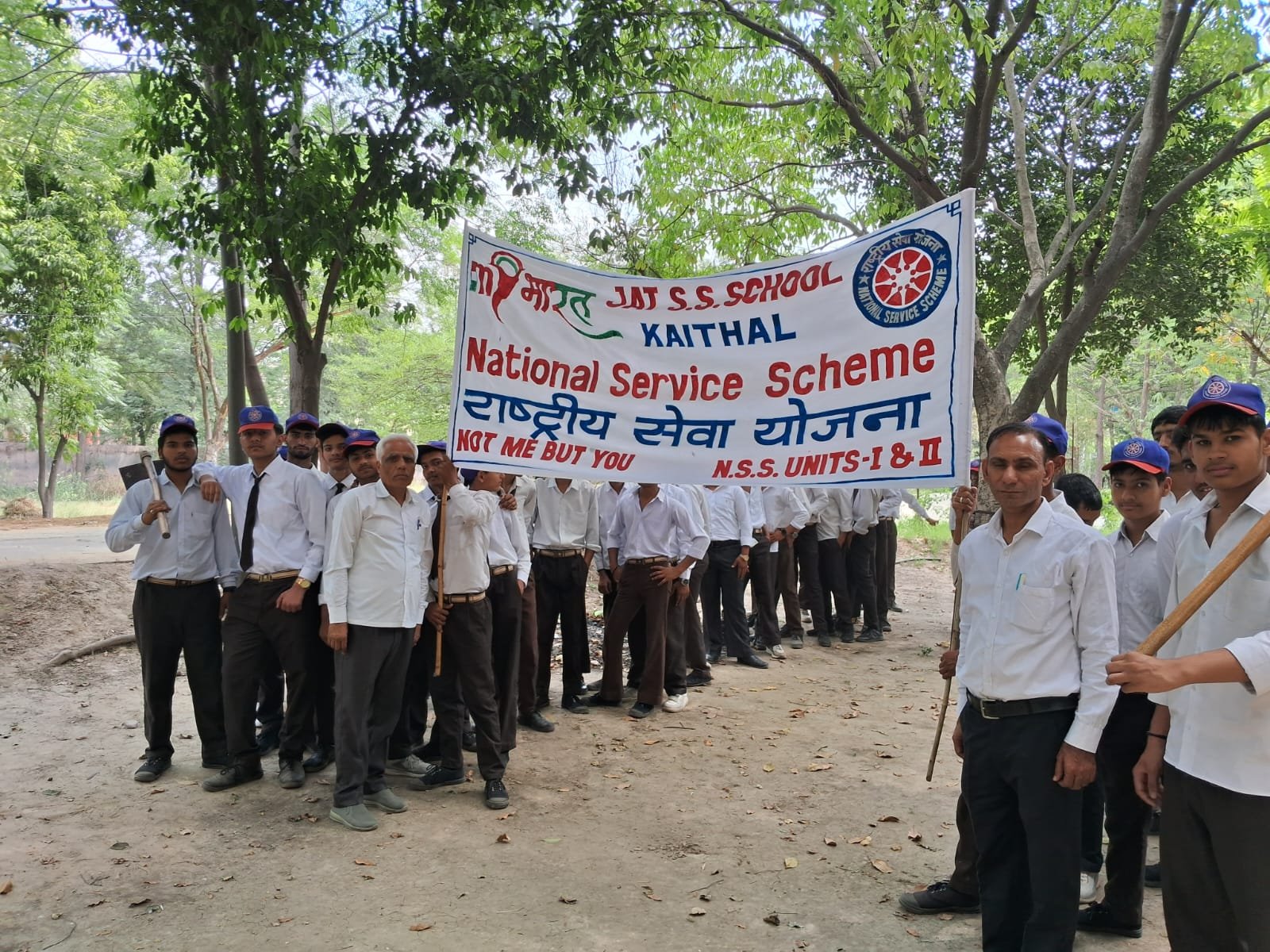 जिला भाजपा कार्यालय में विधायक सतपाल जाम्बा ने सुनी आमजन की समस्याएं, कई मामलों का मौके पर समाधान